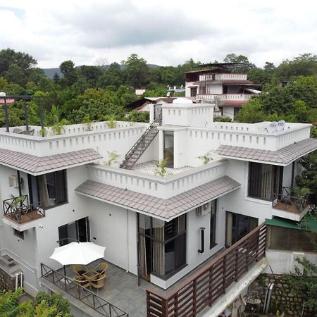 Villa Sierra Sky - Exquisite Elegant 4 Bedroom Villa Dehradun Exteriör bild